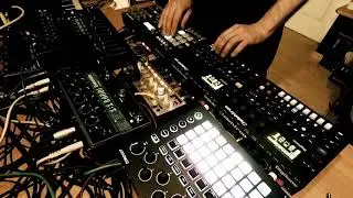 ADAM VANDAL studio session 01