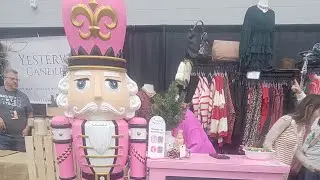 Holly jolly Anderson .sc booth guy gets mad at people taking pictures of his artwork