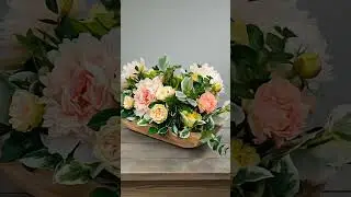Soft spring garden centerpiece | Join our Design School