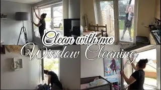 WINDOW CLEANING  | DEEP CLEANING MY WINDOWS | CLEAN WITH ME 2022 || Stacy Rebecca