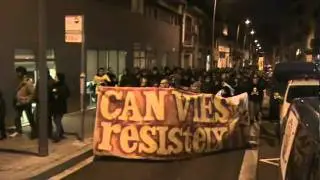 1500 manifestants recorren Sants en suport al CSA Can Vies