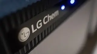 Korean Batter Maker LG Chem Lifted By Tesla Boom
