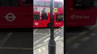Buses at Putney Bridge (London) 13/10/25