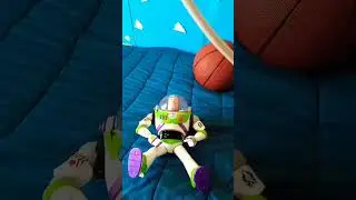 tell me how to fix the Disney store buzz lightyear 😭