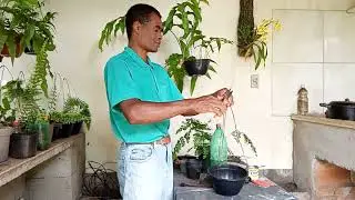 @ocanaldacasacasinha . como colocar alça no vaso de plástico. Respondendo pergunta.
