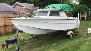 1960 Glasspar Delmar mini cabin cruiser