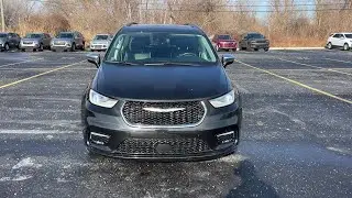 2021 Chrysler Pacifica Limited at Heidebreicht Chevrolet | Washington, MI