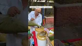 Legendary Bhelpuri of Delhi University! #youtubeshortsindia #indianstreetfood #ytshortsindia #delhi