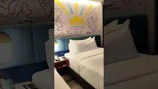Staycation nyaman di Aloft hotel Surabaya, berlokasi di area Pakuwon city Mall. #staycation