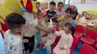 Sinh Nhật Phương Thảo ( Mon) v&agrave; Đ&ocirc; Đ&ocirc; Lớp monterssori 8 Kinder Paradise Viet Hung