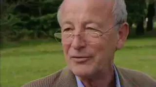 Nicholas Humphrey Interview (1/4) - Richard Dawkins