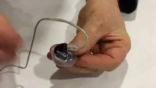 Snugs - How to bend the wire over your ear
