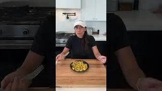 WHAT MY PREGNANT WIFE EATS IN A DAY (first trimester) | @elliotts.kitchen