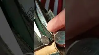 how to organize your wallet when the cashier gives you change