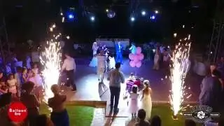 Επακρον είσοδος παιδί με αυτοκινητάκι