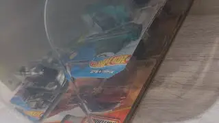 1 kutu hotwheels inceledim!! (Herkese iyi tatiller)🫠🫠