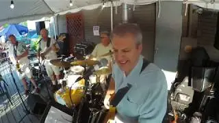 FUNKY BIZNISS - The Renovators
