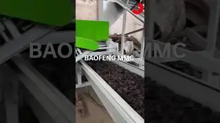 #machine #tyrerecycling #wastetyre #rubbercrumb #rubberrecycling Rubber crumb cutting process
