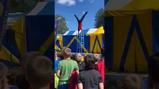 Doing some handstands #circus #fun #youthcircus #viral #handstand #arestovsae