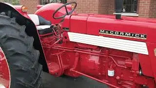 1969 McCormick International 523 Agromatic shuttle shift