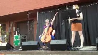The Doubleclicks sing a song about Live Wire Radio