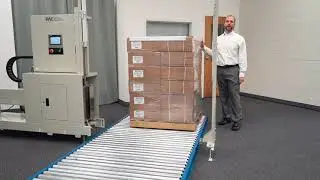 Vertical pallet strapping machine for PMMI show