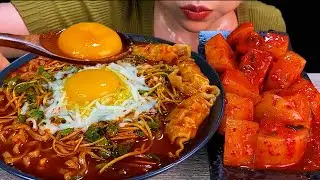 Pork Dumpling & Spicy Noodles * MUKBANG SOUNDS *