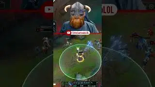 E na onda do 1v2, apresento a voc&ecirc;s, o Varus no mid solando o laner e o jungle   #leagueoflegends