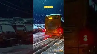 Fresh Snowfall Laxmi Holidays Bus #holiday #manali #reels #travel #weekend #masti #travelling #short