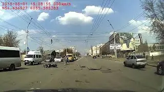 Motorcycle Crash At Big Intersection || ViralHog