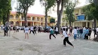 Bóng chuyền hơi P6