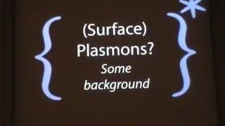 Shedding light on organics plasmons