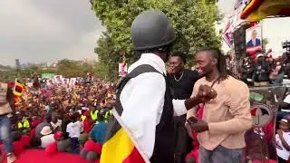 The arrival of kyagulanyi at Aga khan stadium in Kampala central for his last rally today