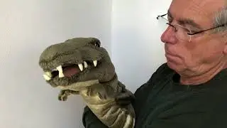 3233 Crocodile Stage Puppet