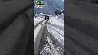 Travel Kashmir #youtubeshorts #travel #beautifularchitecture #snowfalladvencher#Dhaisa #leepavalley