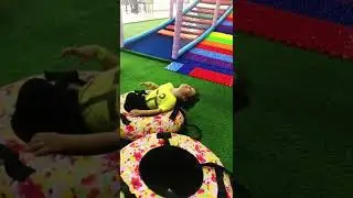 Детская игровая / kids room / playground / funny and happy / play games / катаемся на баллоне