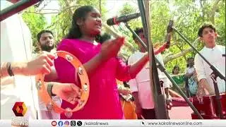 കഥ പറയാൻ ഒരാളും കേട്ടിരിക്കാൻ ഒരായിരം കാതുകളും; മേമുണ്ട സ്കൂളിലെ വിദ്യാര്‍ഥികളുടെ പെര്‍ഫോമന്‍സ്