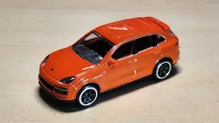 PORSCHE EDITION - Porsche Cayenne Turbo S E-Hybrid by Majorette - Unboxing & Review.