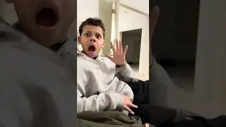 Сказал плохую шутку, а потом очень громко рассмеялся. Розыгрыш 🤣🤣🤣