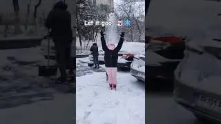 Let it goo!||☃️❄️|| With @evagabriela7163    #song #letitgo #winter #snow #trendingshorts