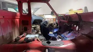 DIY FloorPans! Datsun 620 hakotora cab repair number 2!!!!!! Get your head wrapped around floor pans