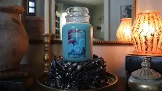 Candle Review: Kringle Country Candle Blue Raspberry