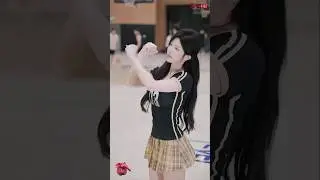 Fighting Tatatata 😍😍 #beautiful #girl #adorable #charm #dance #shorts #viralvideo