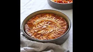 Kuchen aus der runden Stoneware von Pampered Chef lösen