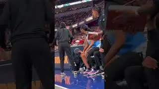 Chicago Sky's Angel Reese disagrees with refs against Indiana Fever | Yahoo Sports
