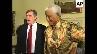 Nelson Mandela meets Gordon Brown ahead of statue unveiling
