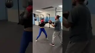 Training should be hard but fun! #Boxing #Mittwork #BoxingFitness  #Fitness