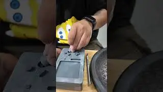 Tattoo artist x Art toy maker