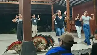 Latihan Jathilan Putri Republik Sekar Mataram