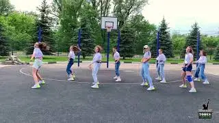 Wobble Up - Chris Brown feat. Nicki Minaj, G-EaZy